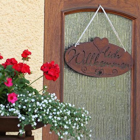 Gaestehaus Obermeier Ruhmannsfelden Exteriör bild